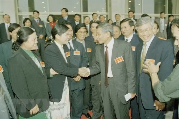 Thong cao dac biet: Nguyen Tong Bi thu Le Kha Phieu tu tran hinh anh 1