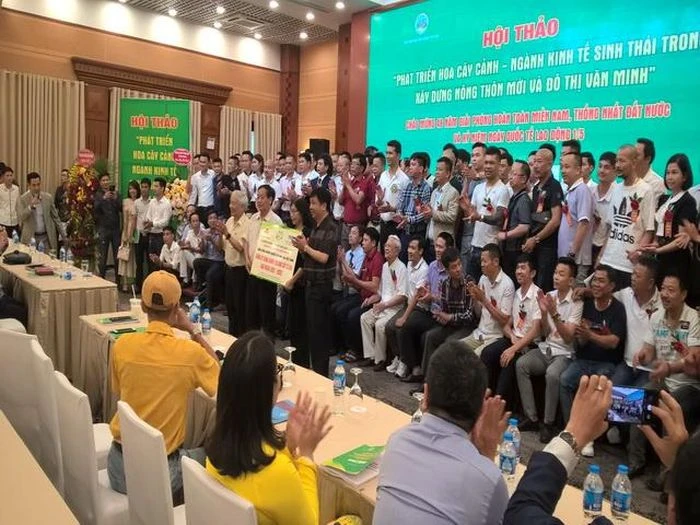 'Phát triển hoa, cây cảnh – ngành kinh tế sinh thái trong xây dựng nông thôn mới và đô thị văn minh'. ảnh 4
