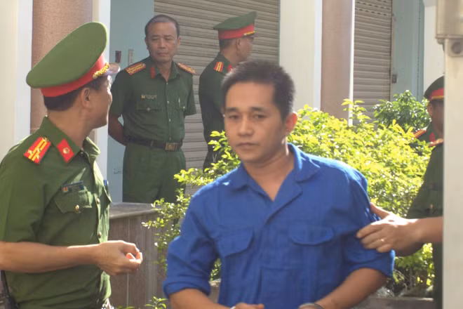 Phiên tòa xét xử 'Tài đen' và đồng phạm về vụ cướp ngân hàng