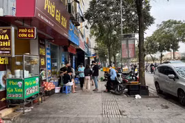 [VIDEO] Hà Nội đề xuất phạt lấn chiếm vỉa hè, đỗ xe trái phép lên tới 