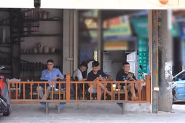 [VIDEO] Chủ quán có quyền yêu cầu giấy tờ trước khi nộp phí bản quyền âm nhạc