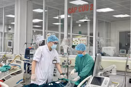 Sốc nhiễm trùng, suy đa tạng từ mũi tiêm trị xương khớp