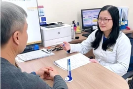 Đau đầu, chóng mặt tưởng tiền đình hóa ung thư máu