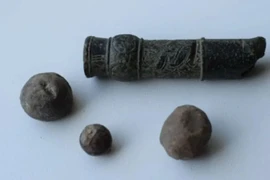 Phát hiện khẩu súng cổ 700 năm giúp hiểu rõ chiến tranh thời Trung cổ tại Đức