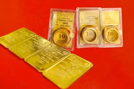 Giá vàng bật tăng sát 4.800 USD/ounce sau đợt giảm mạnh tháng 3/2026