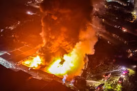 Cháy lớn xưởng gỗ đối diện Bệnh viện K Tân Triều, Hà Nội: 1 người tử vong