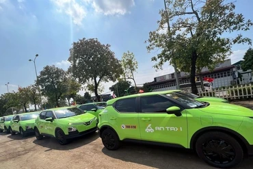 Chuyển đổi taxi điện tại Hà Nội, nồng độ bụi mịn giảm thế nào? 