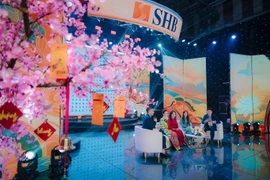 Hạnh phúc như nhân viên SHB: Vừa xem show xịn, vừa rinh lộc mang về