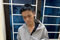 Cảnh sát giao thông Phú Thọ bắt kẻ mang ma túy, hồng phiến 