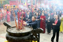 Lễ dâng hương Tổ Mẫu Âu Cơ khai hội đầu xuân tại Phú Thọ