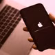 Bỏ qua cập nhật iPhone: Nguy cơ bảo mật và mất tính năng