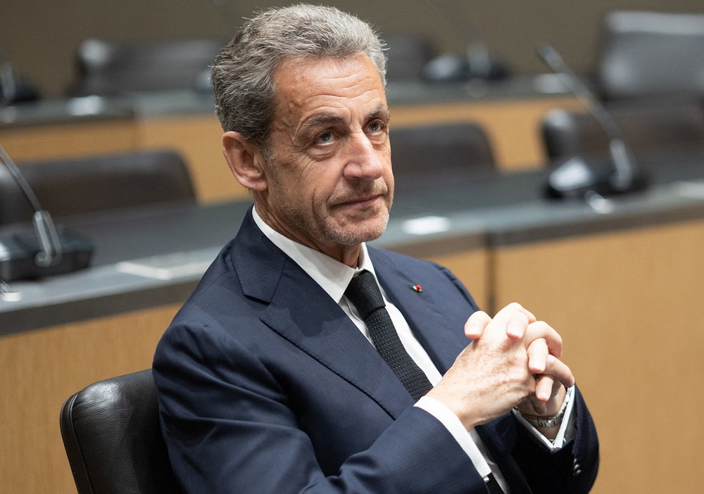 Vì sao cựu Tổng thống Pháp Nicolas Sarkozy bị kết án 5 năm tù?