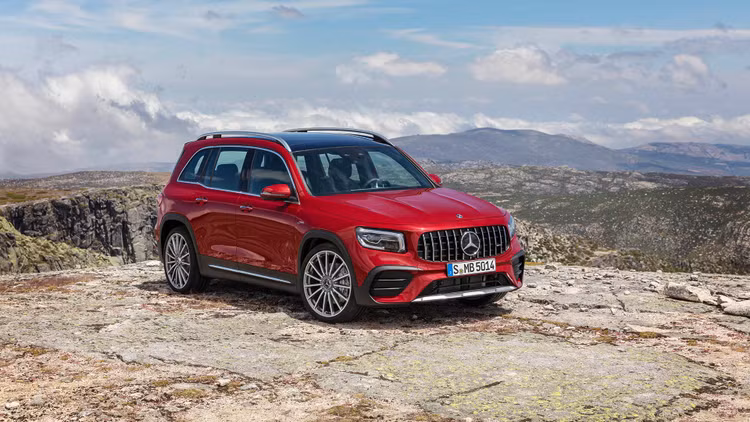 Mercedes-AMG GLB 35 4MATIC ra mắt tại Việt Nam, giá 2,69 tỷ đồng -glb-35-4matic-la-su-lua-chon-phu-hop-voi-nhung-khach-hang-tre-thanh-dat.jpeg