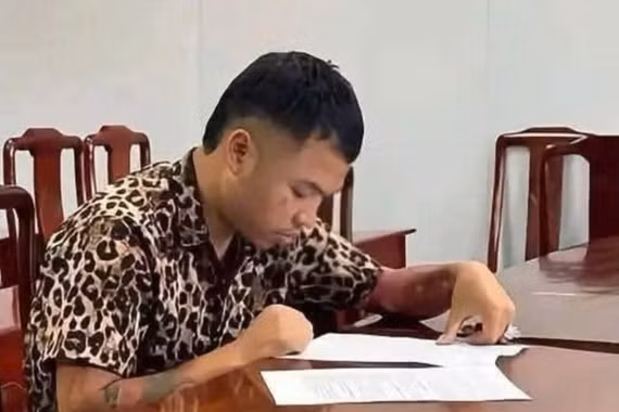 'Khánh Sky' bị bắt khẩn cấp