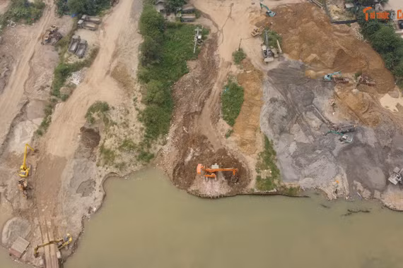 Khi nào di dời bãi vật liệu trong đất dự án ở Phú Thượng?