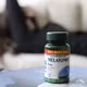 Melatonin: Hormone giúp ngủ và giảm đau mãn tính hiệu quả