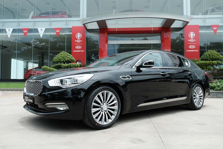 Bảng giá xe KIA tháng 7: KIA Quoris ưu đãi khủng lên đến hơn 500 triệu đồng ảnh 1