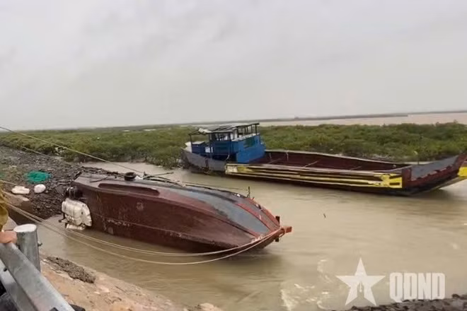 Lực lượng vũ trang tỉnh Quảng Ninh khẩn trương khắc phục hậu quả bão số 1