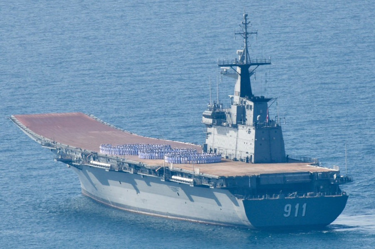 Tàu sân bay HTMS Chakri Naruebet sẽ có sức mạnh mới sau khi nâng cấp.