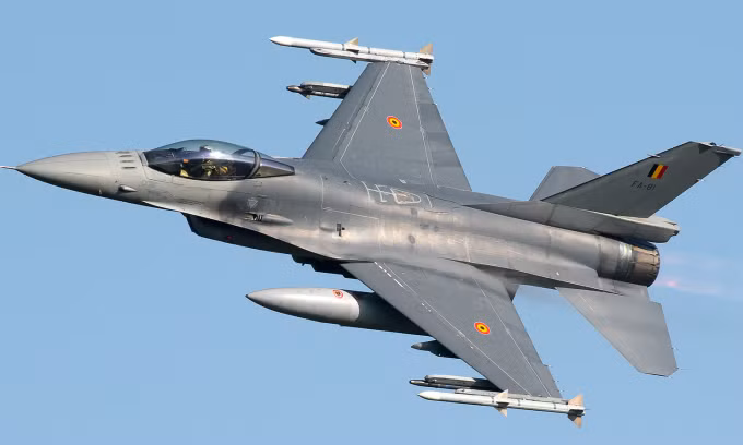 Tiêm kích F-16 Bỉ bay hồi năm 2021. Ảnh: Jet Photos