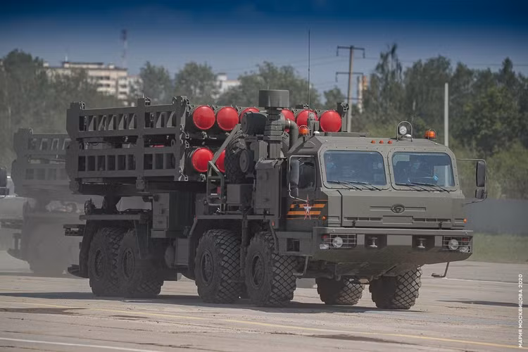 Hệ thống phòng không S-350 của Nga