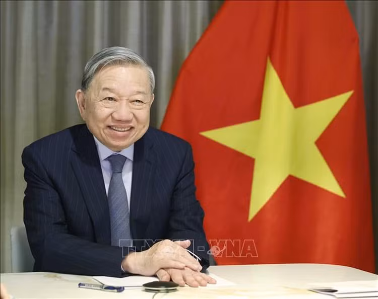 Tổng Bí thư Tô Lâm điện đàm với Thượng nghị sĩ Mỹ Steve Daines - Ảnh: Thống Nhất/TTXVN