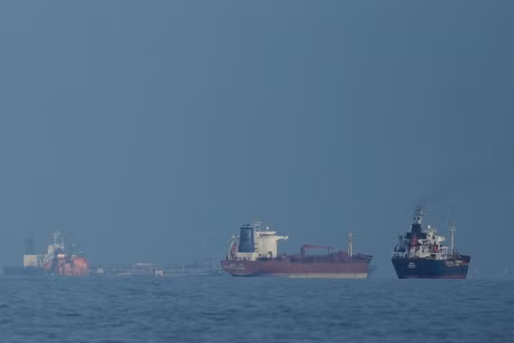 Chiến sự Trung Đông ngày 13/4, ông Trump tuyên bố phong tỏa Hormuz