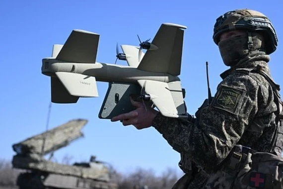 Cận cảnh loại UAV đánh chặn động năng bảo vệ Tổng thống Nga