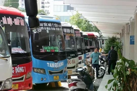 Vận tải chịu ảnh hưởng lớn từ đợt tăng giá dầu, buộc cắt giảm chuyến đi