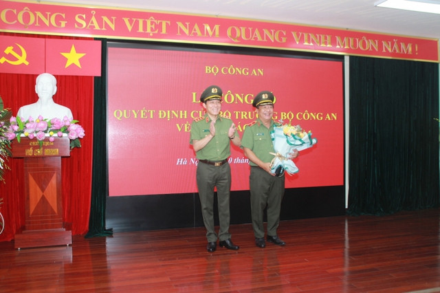 Điều động, bổ nhiệm 2 Thiếu tướng Công an nhân dân - Ảnh 2.