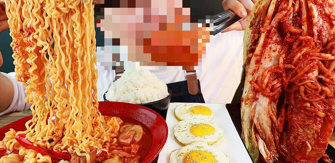 Trào lưu ăn mukbang. Ảnh: Internet