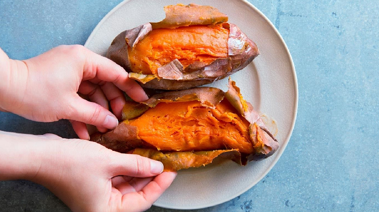 Nên ăn khoai lang điều độ.