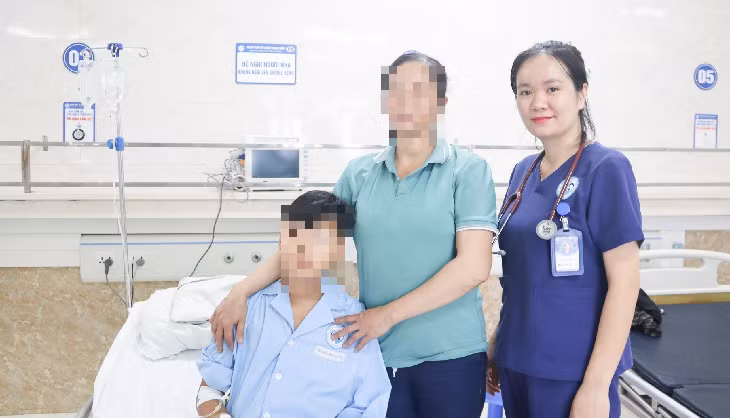 Sau 7 ngày điều trị tích cực, sức khỏe của bé đã ổn định và có thể xuất viện - Ảnh BVCC