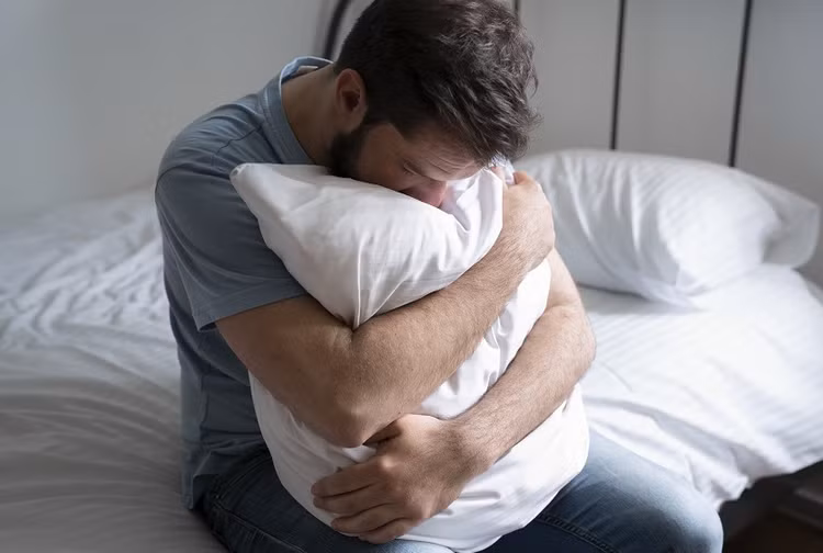 Mặc dù thủ dâm có lợi cho sức khỏe nhưng lạm dụng có thể ảnh hưởng đến sức khỏe thể chất và tinh thần.