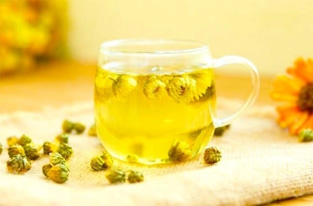 Trà hoa cúc hỗ trợ tiêu hóa, tăng cường hệ miễn dịch. Ảnh: Getty Images