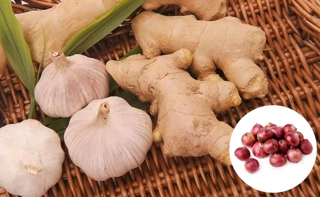 Nguyên liệu làm canh gừng, hành, tỏi phòng ngừa bệnh cúm.