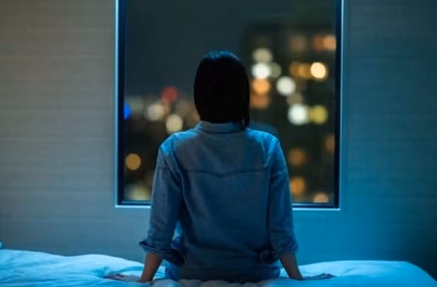 Cô đơn lâu ngày được chứng minh là có thể làm tăng nguy cơ mắc các bệnh nguy hiểm. Ảnh: Istock