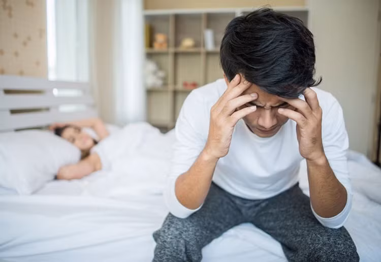 Không chỉ dừng lại ở những tổn thương sinh lý, thuốc lá còn gây ra các vấn đề tâm lý như căng thẳng, lo âu và mất tự tin - Ảnh minh hoạ