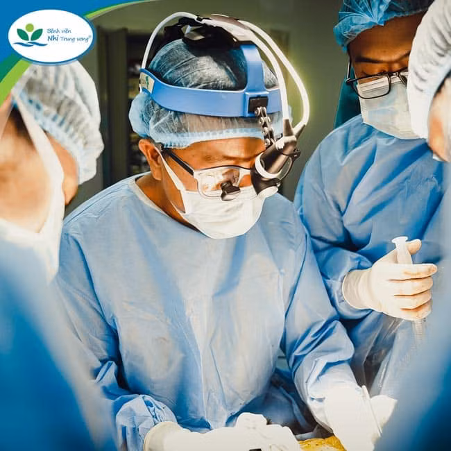 Các bác sĩ Bệnh viện Nhi Trung ương làm chủ hoàn toàn kỹ thuật ghép gan, cứu sống nhiều bệnh nhi nguy kịch - Ảnh BVCC