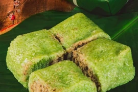 Làm sao thưởng thức bánh chưng mà không lo tăng cân sau Tết?