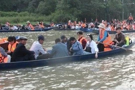 Chọn thực phẩm thông minh cho chuyến du xuân khỏe mạnh, tràn đầy năng lượng