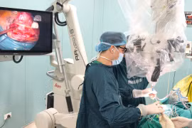 Dấu hiệu đau đầu kéo dài có thể cảnh báo u tuyến yên cần khám sớm để tránh biến chứng