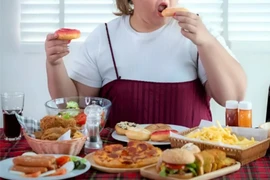 Nguy cơ suy thận ở người trẻ từ thói quen sinh hoạt thiếu lành mạnh