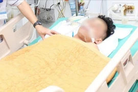 Nguy hiểm từ tự ý truyền dịch tại nhà gây suy hô hấp cấp tính