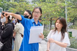 Hơn 120 nghìn thí sinh Hà Nội làm thủ tục dự thi lớp 10 THPT 
