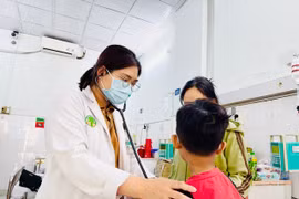 Vụ ngộ độc thực phẩm ở TPHCM: Bộ Y tế yêu cầu kiểm tra, truy xuất nguồn gốc