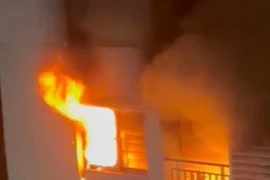 Cháy lớn tại chung cư Ehome S khiến 3 người bị thương nặng