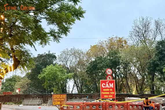 Hà Nội cấm xe máy, người đi bộ qua Cầu Long Biên 60 ngày để sửa chữa khẩn cấp