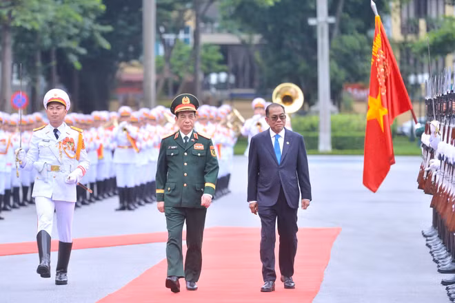 Đại tướng Phan Văn Giang hội đàm với Bộ trưởng Quốc phòng Malaysia