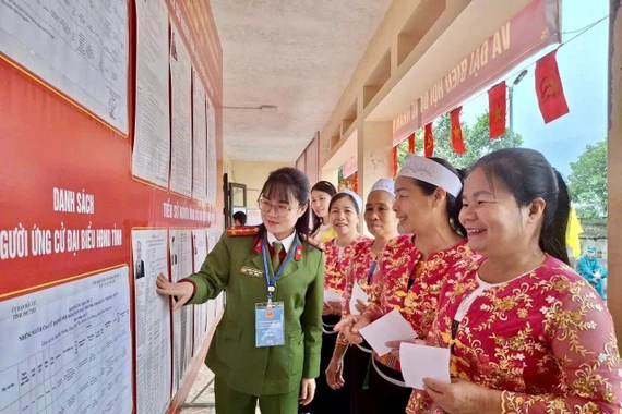 380 xã, phường và khu vực bỏ phiếu hoàn thành việc bỏ phiếu bầu cử